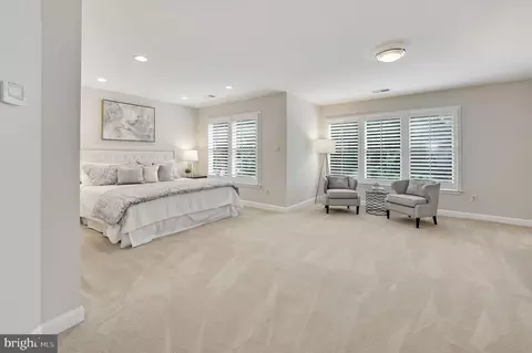 1314 Red Hawk Cir, Reston, VA 20194 photo 34