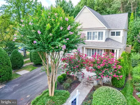 1314 Red Hawk Cir, Reston, VA 20194 photo 3