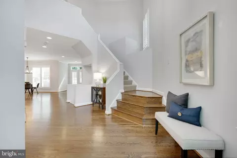 1314 Red Hawk Cir, Reston, VA 20194 photo 11