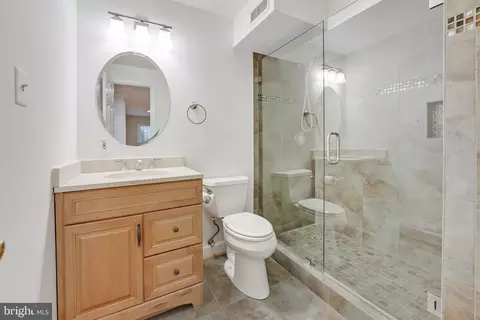 1314 Red Hawk Cir, Reston, VA 20194 photo 68