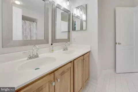 1314 Red Hawk Cir, Reston, VA 20194 photo 51