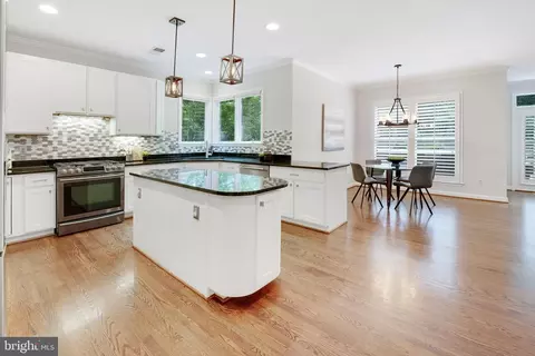 1314 Red Hawk Cir, Reston, VA 20194 photo 20