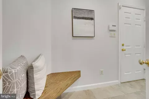 1314 Red Hawk Cir, Reston, VA 20194 photo 18