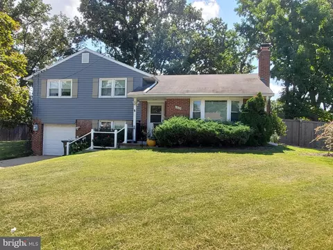 6805 Front Royal Rd, Springfield, VA 22151