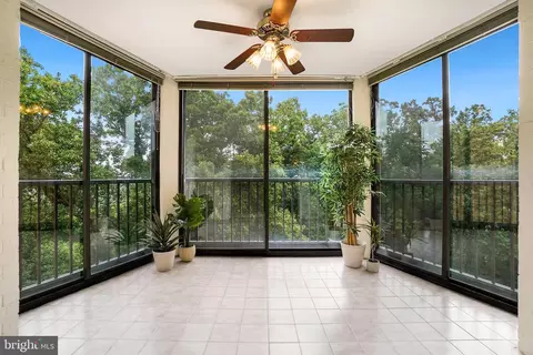 5901 Mount Eagle Dr #702, Alexandria, VA 22303
