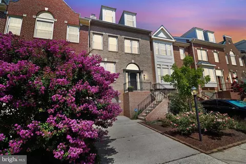 14610 Creek Valley Ct, Centreville, VA 20120
