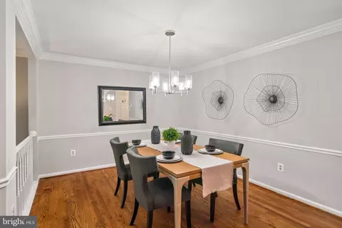 7734 Rockledge Ct, Springfield, VA 22152 photo 5