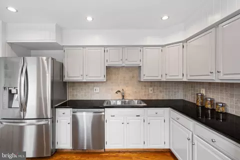 7734 Rockledge Ct, Springfield, VA 22152 photo 16