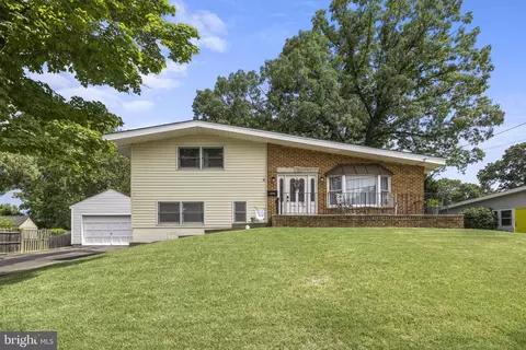 4016 Javins Dr, Alexandria, VA 22310