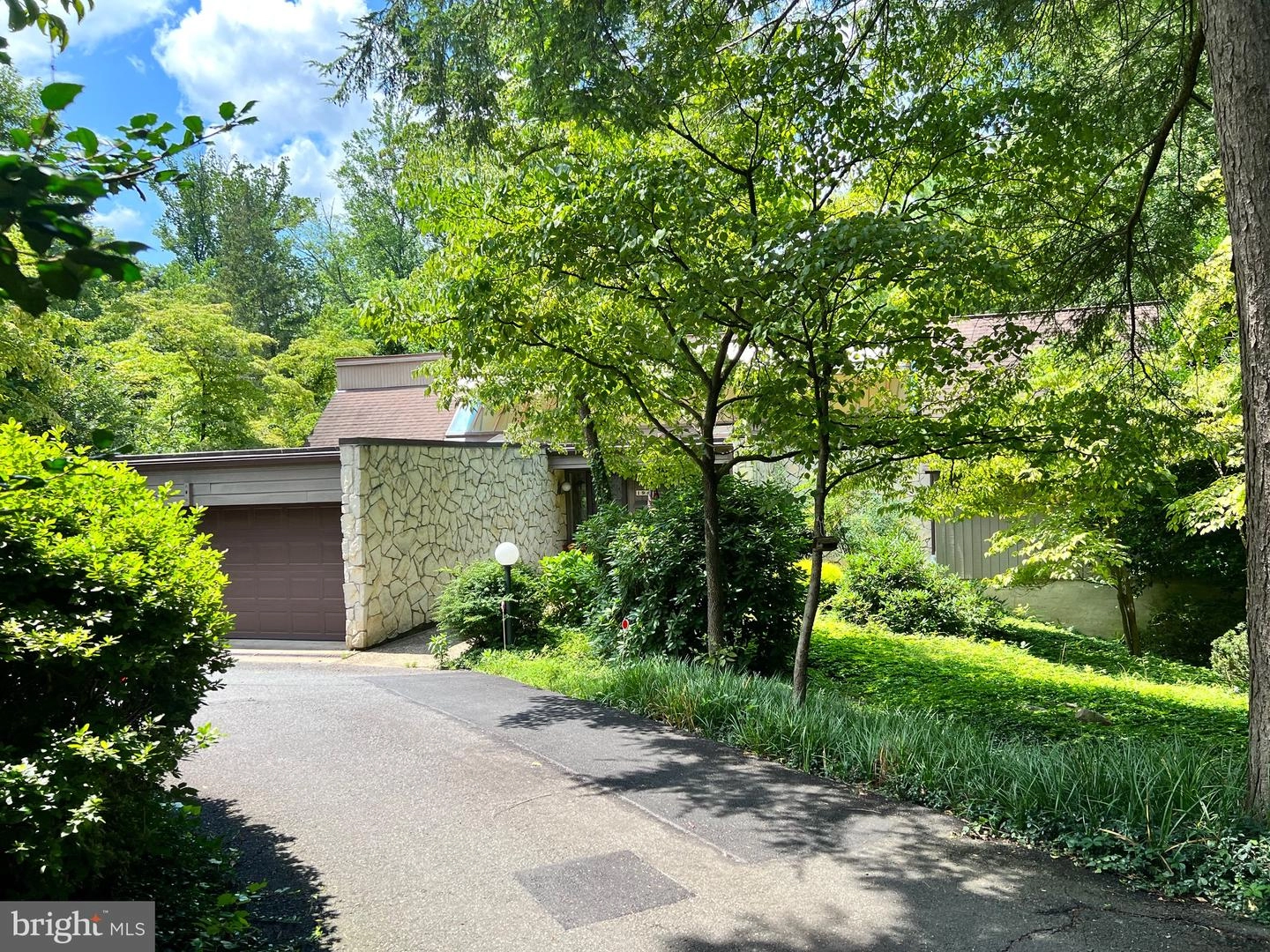 1940 Rockingham St, Mclean, VA 22101 photo 2
