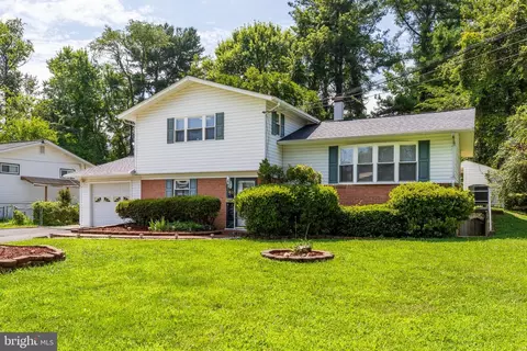 7801 Killebrew Dr, Annandale, VA 22003
