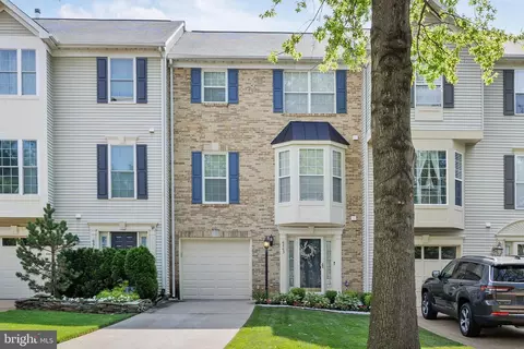 6563 Kelsey Point Cir, Alexandria, VA 22315
