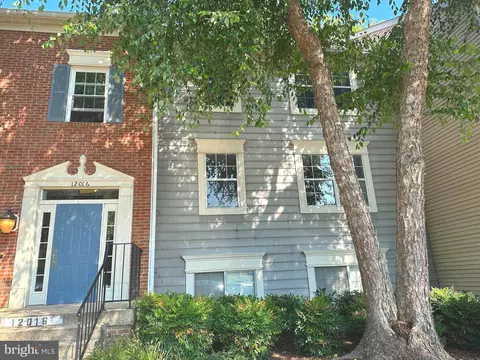 12016 Golf Ridge Ct #202, Fairfax, VA 22033