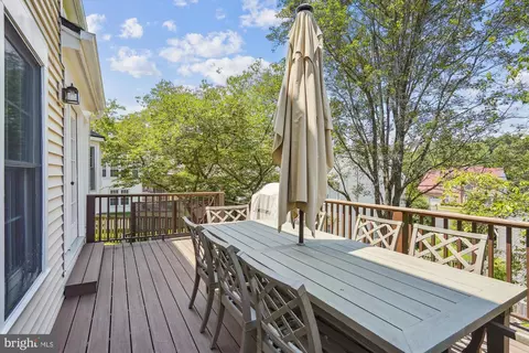 8718 Middleford Dr, Springfield, VA 22153 photo 20