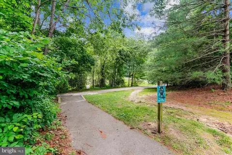 8718 Middleford Dr, Springfield, VA 22153 photo 60