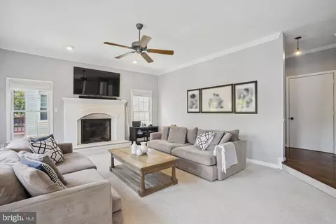 8718 Middleford Dr, Springfield, VA 22153 photo 28