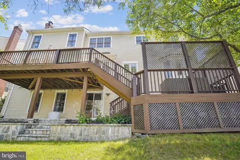 8718 Middleford Dr, Springfield, VA 22153 photo 7