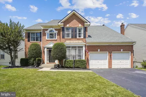 8718 Middleford Dr, Springfield, VA 22153
