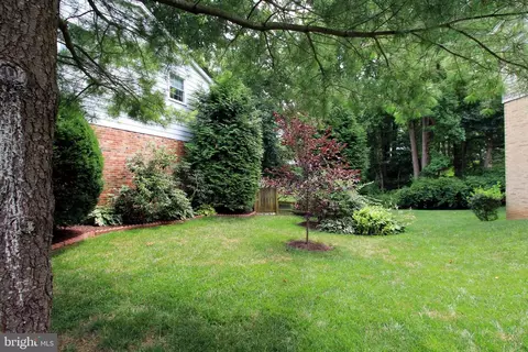 7124 Game Lord Dr, Springfield, VA 22153 photo 40