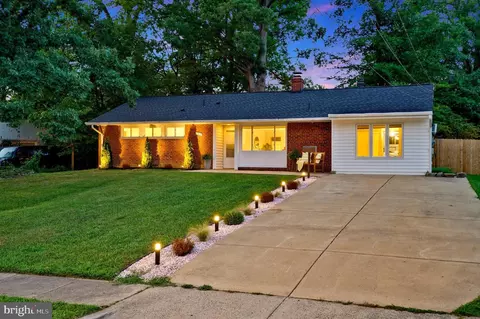 7311 Exmore St, Springfield, VA 22150 photo 3