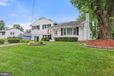 4509 Backlick Rd, Annandale, VA 22003