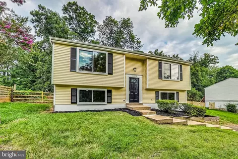 15250 Louis Mill Dr, Chantilly, VA 20151