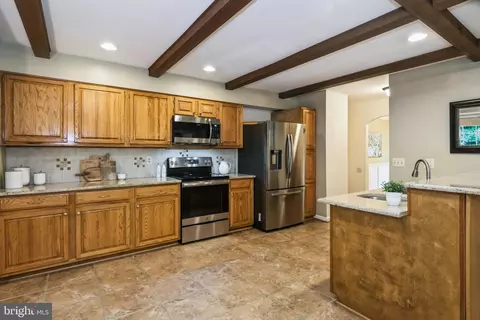 7721 Modisto Ln, Springfield, VA 22153 photo 12