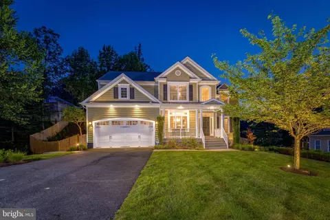 5620 Clermont Dr, Alexandria, VA 22310