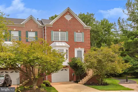 13158 Ashnut Ln, Oak Hill, VA 20171