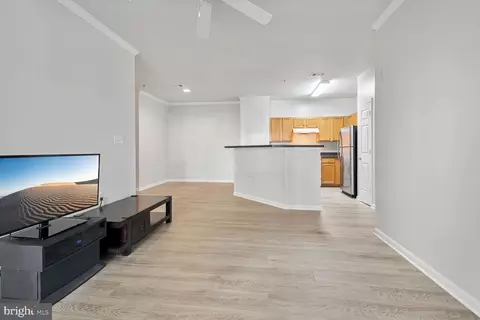 5142 Brittney Elyse Cir #B, Centreville, VA 20120