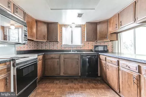 6701 Pine Creek Ct, Mclean, VA 22101 photo 13
