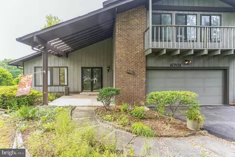 6701 Pine Creek Ct, Mclean, VA 22101 photo 2