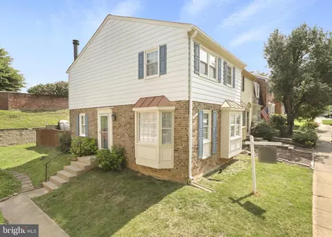 5019 Mcfarland Dr, Fairfax, VA 22032