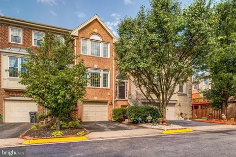 6482 Sharon Kay Ct, Alexandria, VA 22310