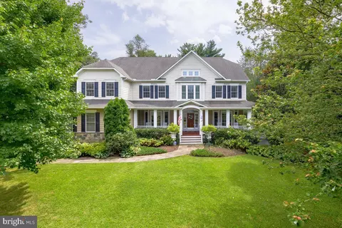 6431 Quincy Pl, Falls Church, VA 22042