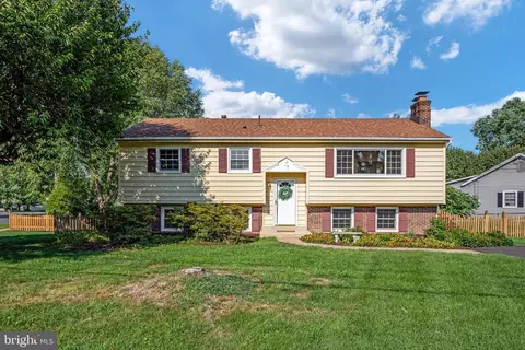 5635 Cornish Way, Alexandria, VA 22315
