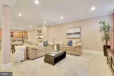 6820 Dillon Ave, Mclean, VA 22101 photo 80