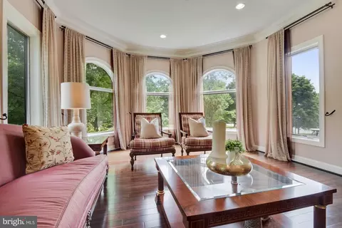 6820 Dillon Ave, Mclean, VA 22101 photo 30