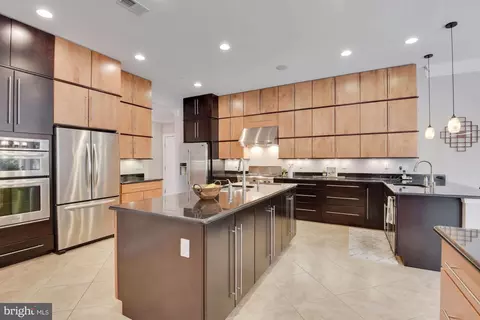 6820 Dillon Ave, Mclean, VA 22101 photo 9