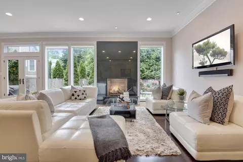 6820 Dillon Ave, Mclean, VA 22101 photo 20