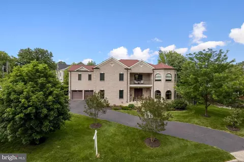 6820 Dillon Ave, Mclean, VA 22101