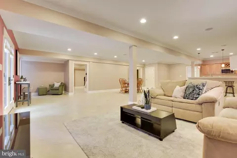 6820 Dillon Ave, Mclean, VA 22101 photo 79