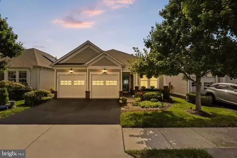 8883 White Orchid Pl, Lorton, VA 22079