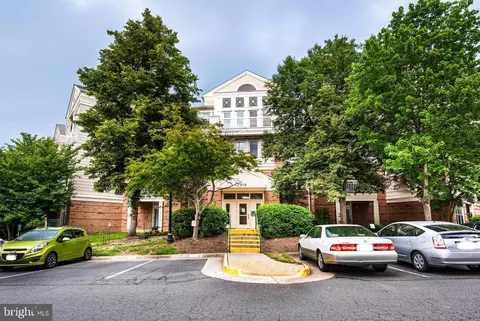 12919 Alton Sq #418, Herndon, VA 20170