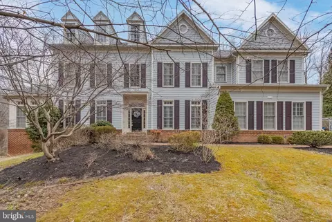 862 Centrillion Dr, Mclean, VA 22102 photo 1