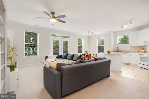 9486 Virginia Center Blvd #102, Vienna, VA 22181