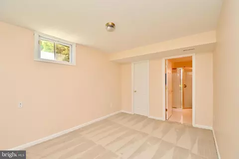 7837 Valleyfield Dr, Springfield, VA 22153 photo 39