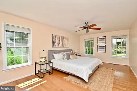 7837 Valleyfield Dr, Springfield, VA 22153 photo 32