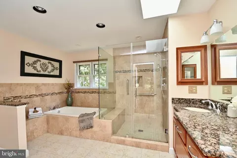 7837 Valleyfield Dr, Springfield, VA 22153 photo 33