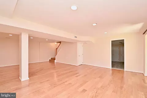 7837 Valleyfield Dr, Springfield, VA 22153 photo 38